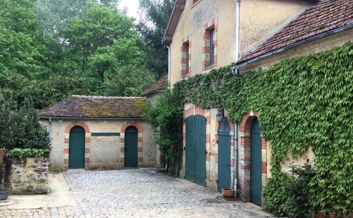 Cottages De Chateau De Vaux Yvré-lʼÉvêque Exteriér fotografie