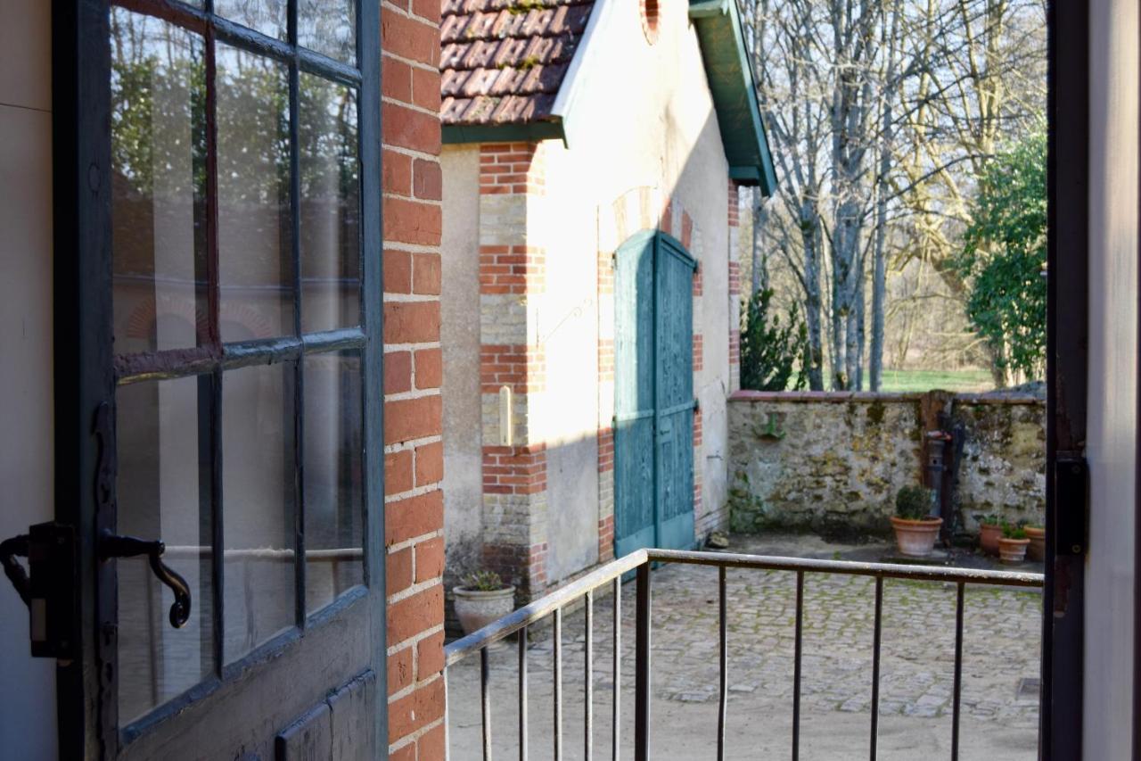 Cottages De Chateau De Vaux Yvré-lʼÉvêque Exteriér fotografie